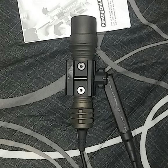 Pentagon Light - Picture 4 of 5